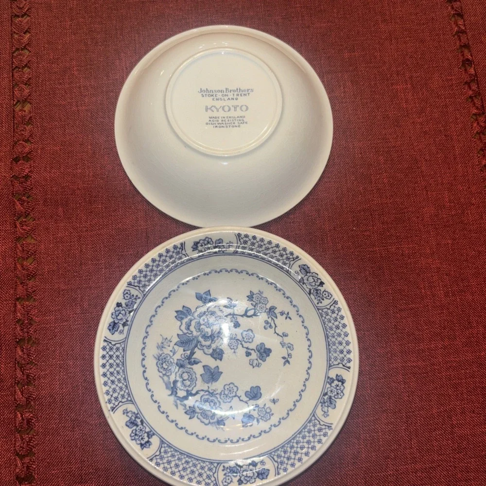 Johnson Brothers Kyoto‎ 2 Fruit Bowl  White Blue Good Floral Ironstone England